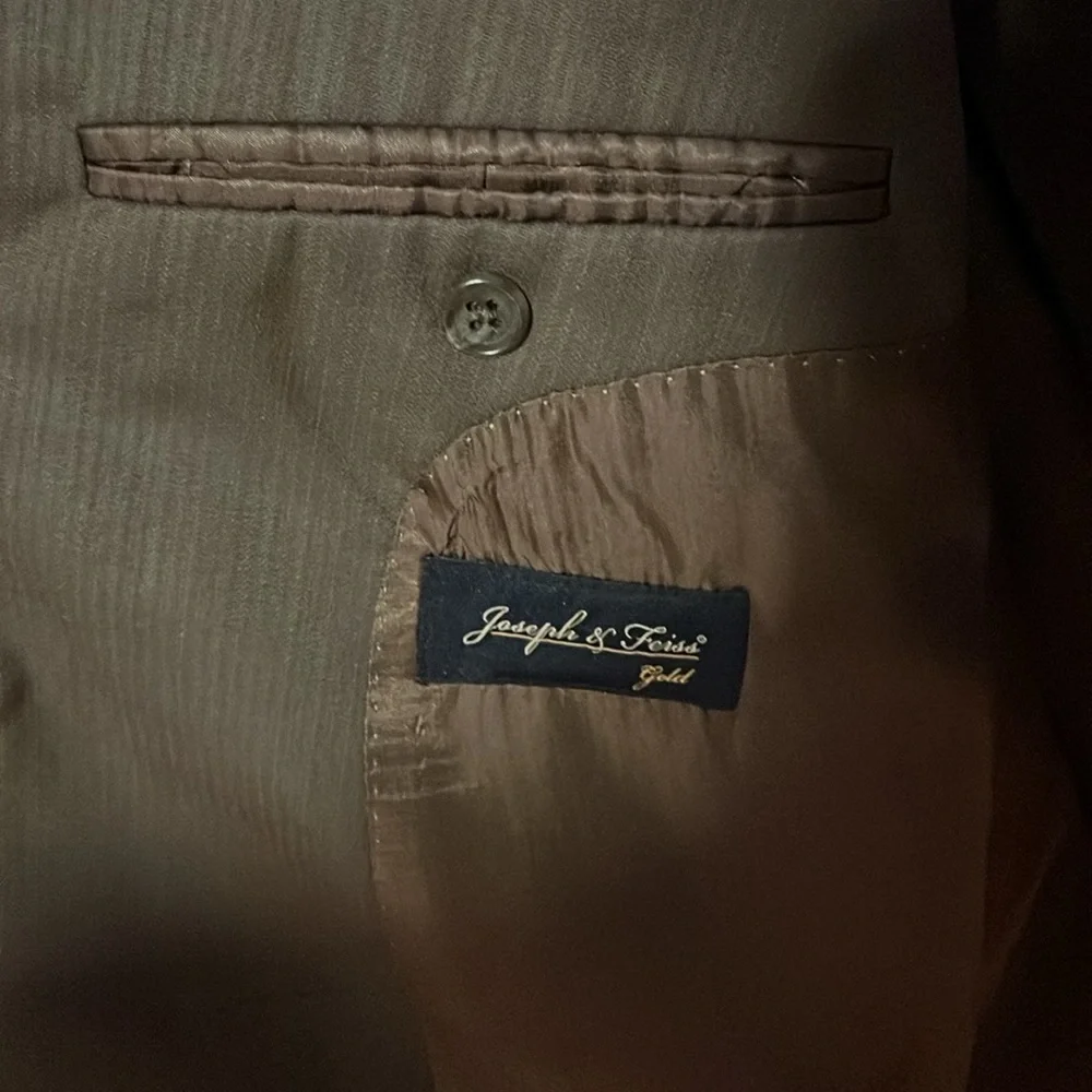 Joseph & Feiss Gold Label Olive Pinstripe 2 piece suit. 60L - Picture 5 of 14